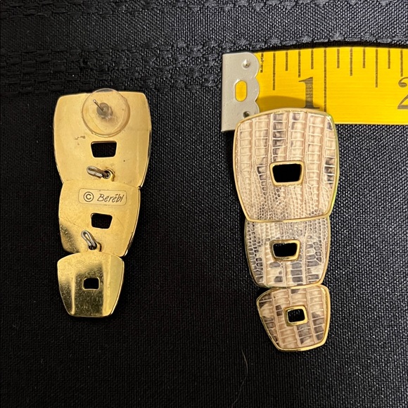 Elegant Gold and Brown Textured Earrings - Picture 4 of 4